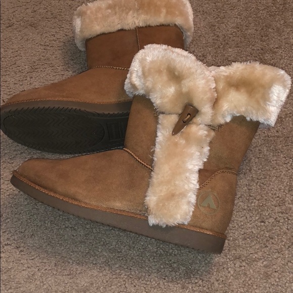 Furry boots from Payless - Picture 3 of 4